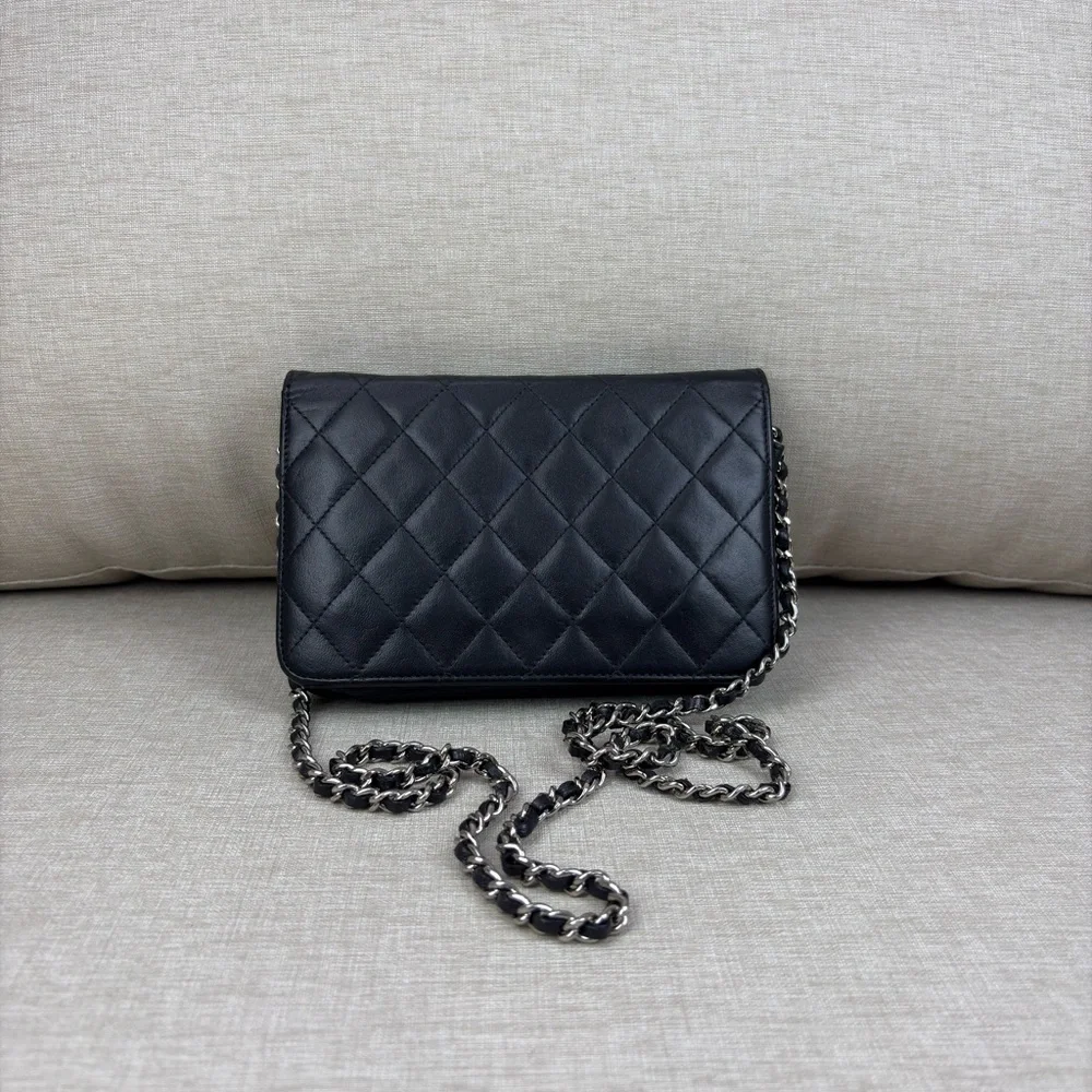 SOLD - CHANEL Wallet on Chain – Black Calfskin, Series 21 (Color Changed) - Picture 5 of 16